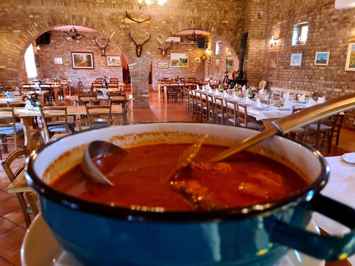 Bosnjaci Guest House Aquarius מראה חיצוני תמונה