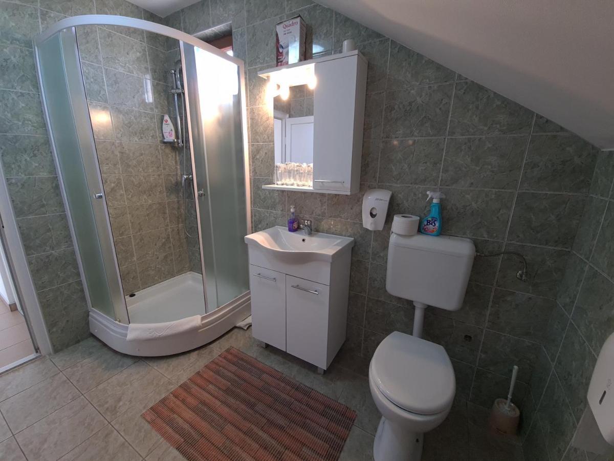 Bosnjaci Guest House Aquarius מראה חיצוני תמונה