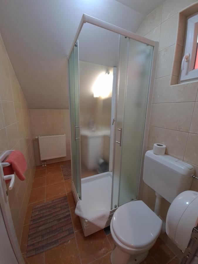 Bosnjaci Guest House Aquarius מראה חיצוני תמונה
