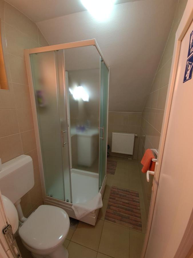 Bosnjaci Guest House Aquarius מראה חיצוני תמונה